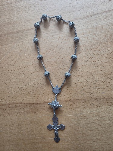Vintage rosenkranz aus metall - vintage,