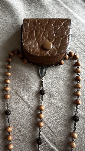 Rosenkranz ledertaechchen aus - rosenkranz,,