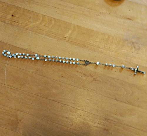 Rosenkranz mit weißen perlen - mit,
