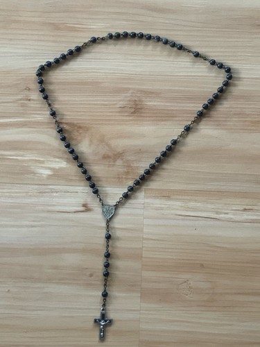 Rosenkranz mit schwarzen