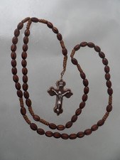 Rosenkranz geknüpft